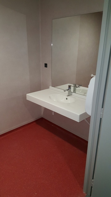 Salle de bain PMR à Rodez